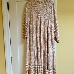 Billabong Beige and Pink Floral Dress